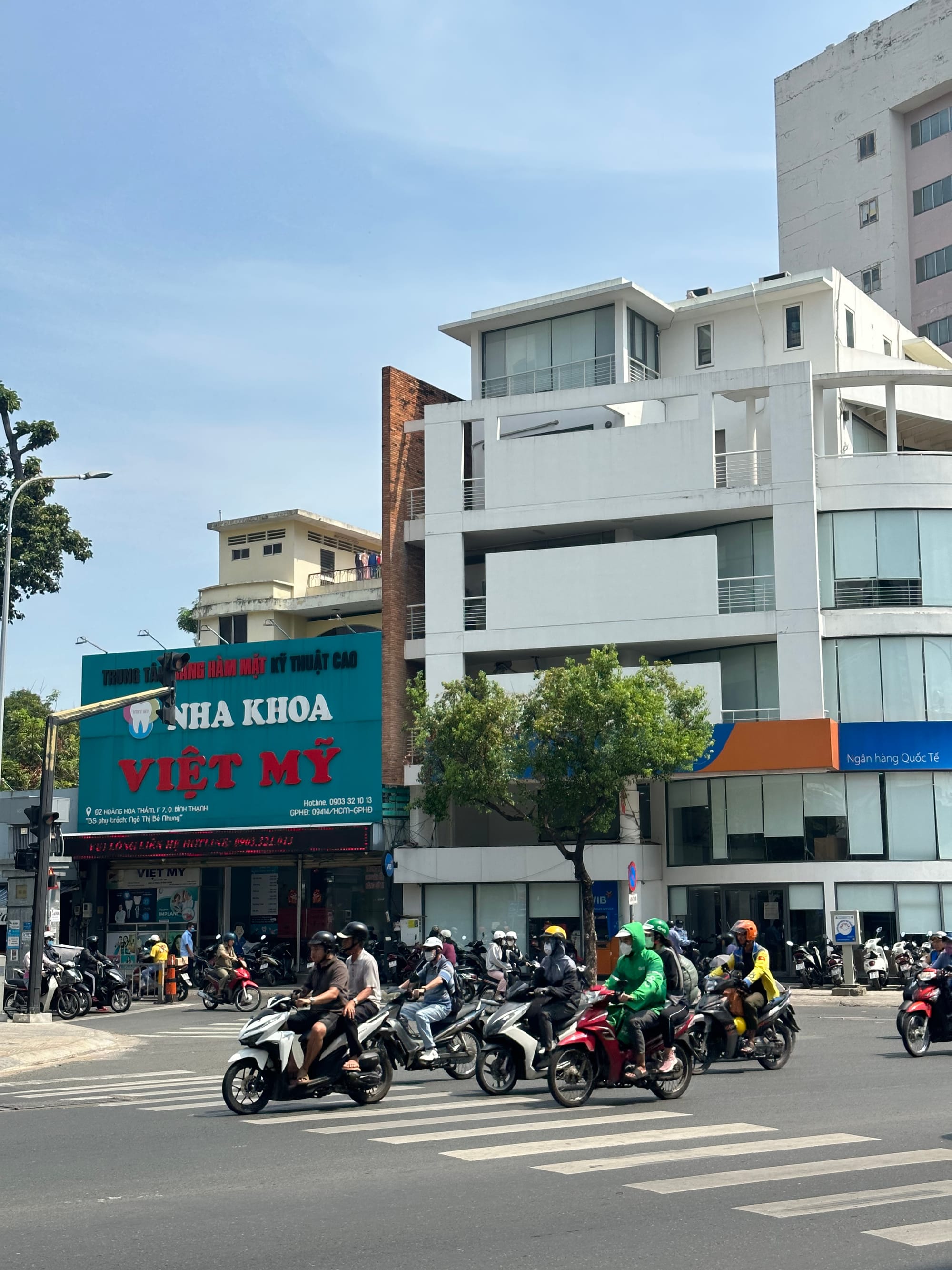Răng Sứ Đẹp Chỉ Sau Một Ngày Hẹn Chỉ Có Tại Trung Tâm Răng Hàm Mặt Việt Mỹ