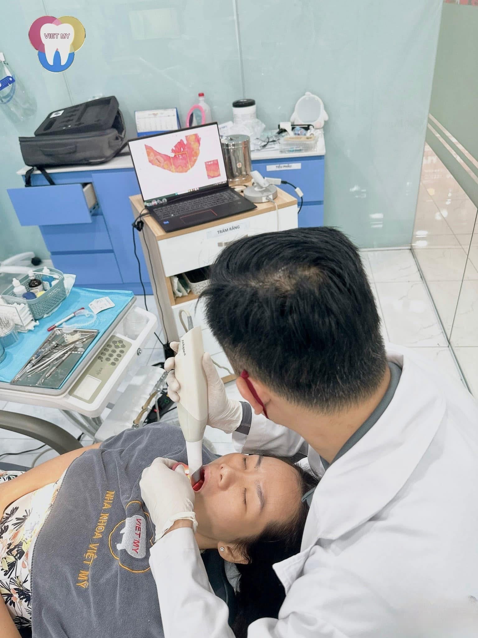Trung Tâm Răng Hàm Mặt Việt Mỹ Với Trang Thiết Bị Hiện Đại Bậc Nhất Sài Gòn “ Máy SCAN Răng “ Nhìn Trước Được Tương Lai .