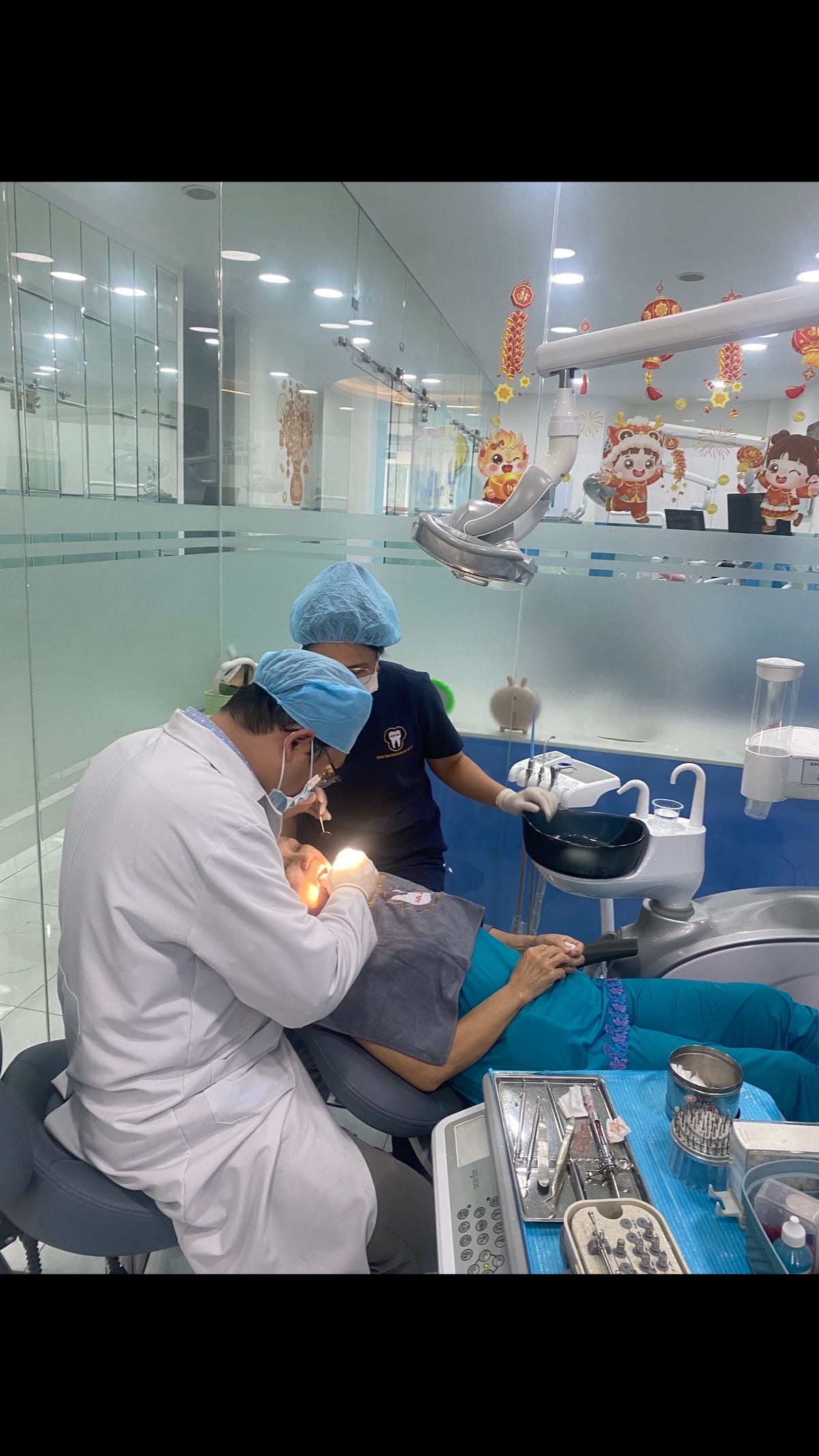 Nhổ Răng khôn Tại Trung Tâm Răng Hàm Mặt Việt Mỹ
