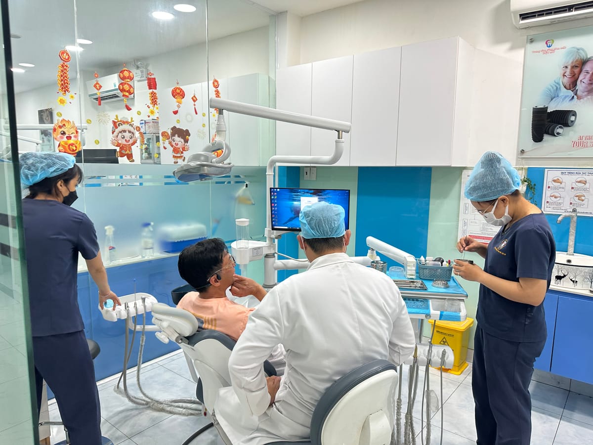 Tại sao răng lấy tủy rồi vẫn đau?